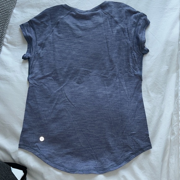 Lululemon workout tshirt - Picture 2 of 3